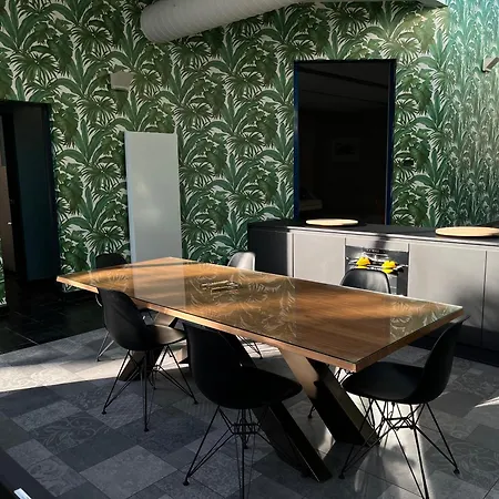 Bleuecube Signature كولمار